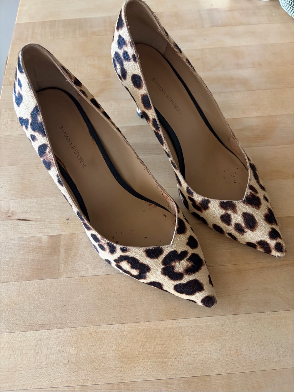Banana Republic Leopard Print Pointed-Toe Pumps - Tan/Black